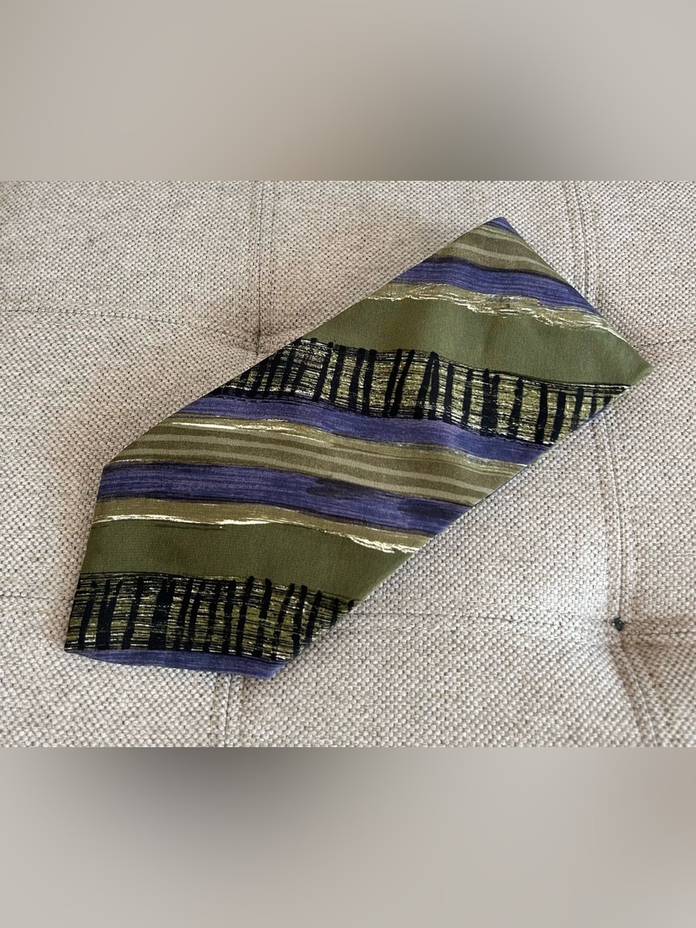Hugo Boss Men's Silk Tie Abstract Pastel Stripes Green Purple 56” Vintage Italy